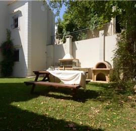 3 bedroom villa with pool, near Acharavi, sleeps 8